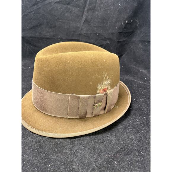 Vintage DOBBS GOLDEN COACH GUILD EDGE Brown FEDORA HAT SIZE 7 1/4 - Picture 1 of 7